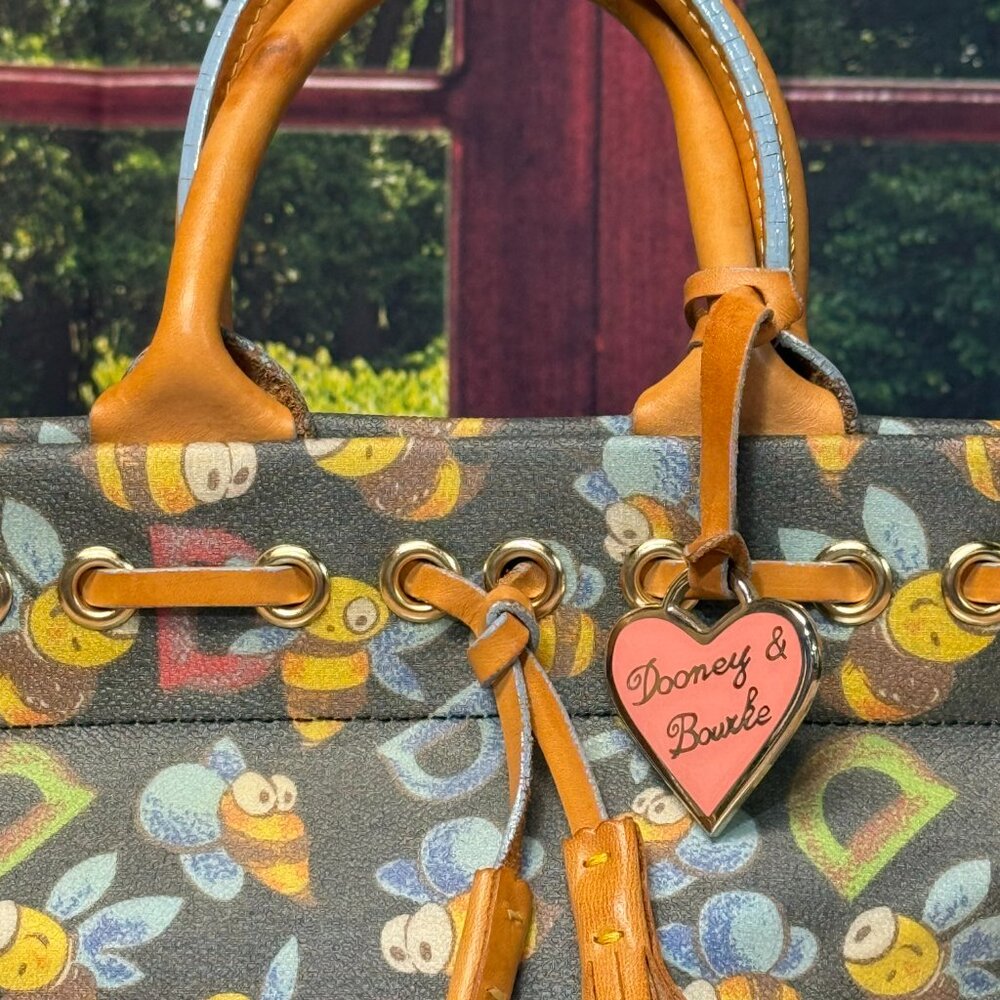 DOONEY & BOURKE🐝 RETRO 🐝BUMBLE BEE SHOULDER BAG - Picture 13 of 16